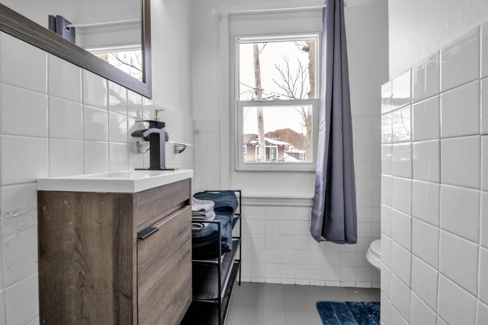 Cozy 3br Near Ub Niagara Falls - Pet Friendly Holiday home